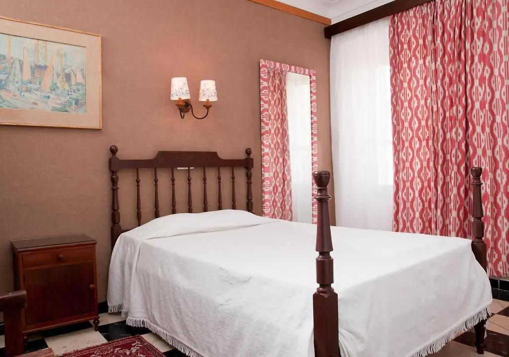 Hostal Cas Bombu Cala Ratjada  Affittacamere