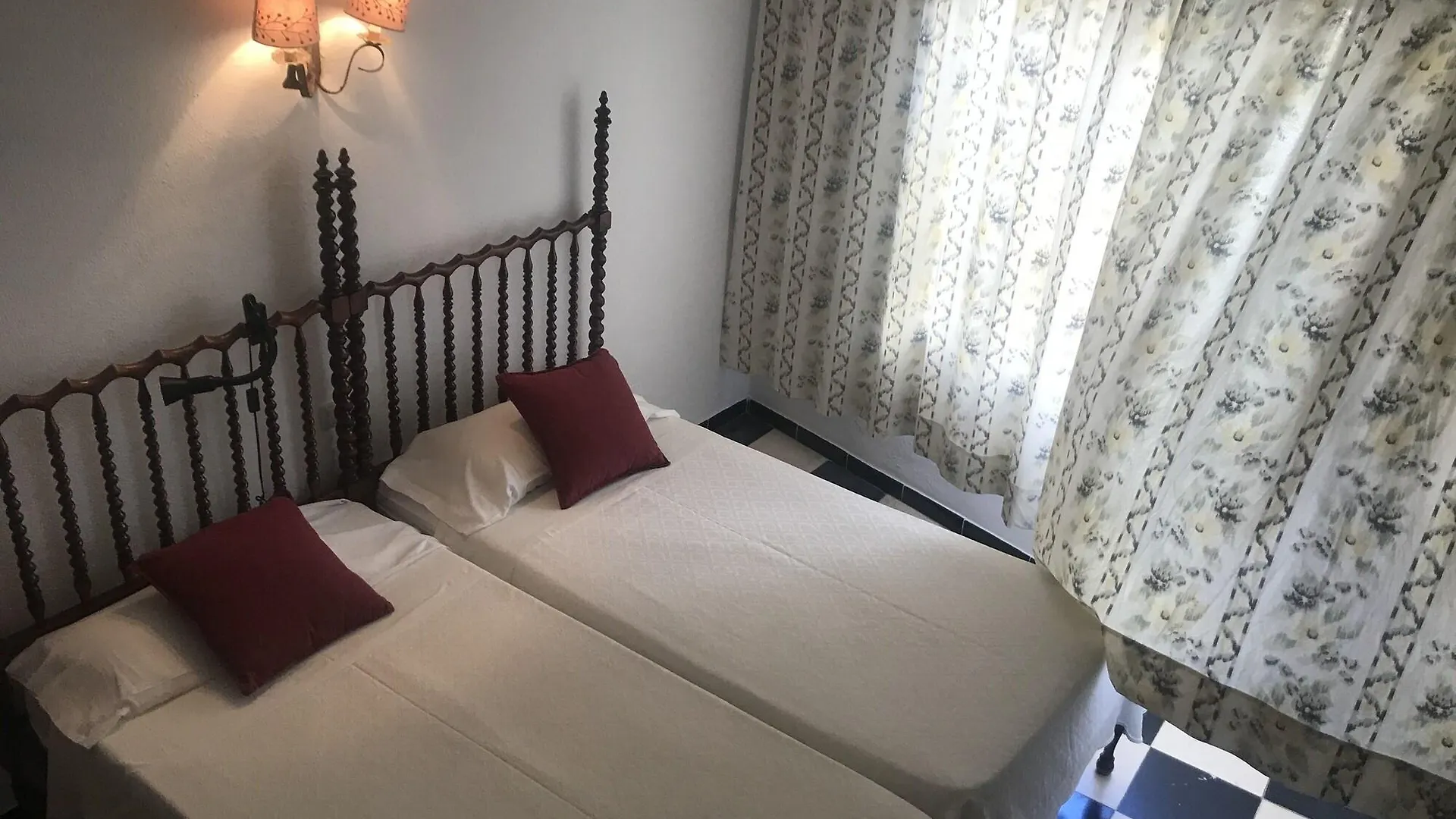 Hostal Cas Bombu Cala Ratjada  Gasthof