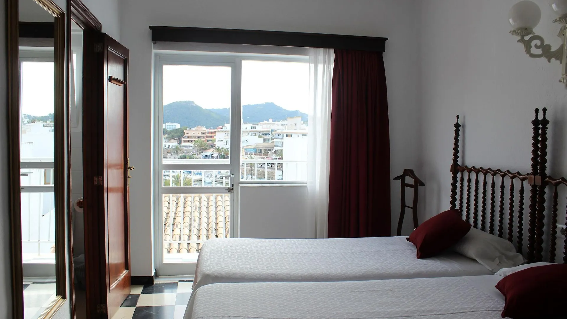Πανσιόν Hostal Cas Bombu Cala Ratjada